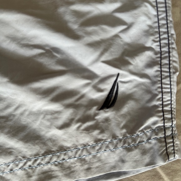 Men’s Nautica Swimsuit Board Shorts Size Medium Navy Stripes Vintage EUC - Picture 5 of 6